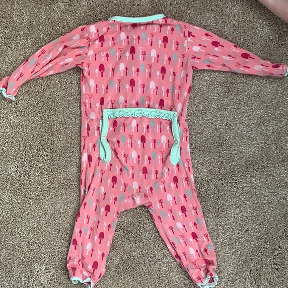 Kickee Pants Garden print zip up cover all pajamas size 3-6 month - Picture 3 of 3